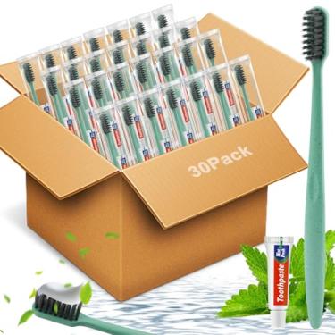 Imagem de HOFASON 30 escovas de dentes descartáveis com 5 g de pasta de dente a granel verde embrulhada individualmente para casa de banho de hóspedes, conjunto de escovas de dentes essenciais para viagem para
