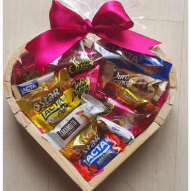 Imagem de Cesta de Chocolates Lacta em Formato de Coração Presente de Páscoa com
