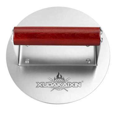 Imagem de XUDAKAIXIN Prensa de hambúrguer de aço inoxidável de 16 cm, ferramenta de trituração de hambúrguer, acessórios de grelha de churrasco para hambúrguer, bife, carne, perfeito para Blackstone, chef de