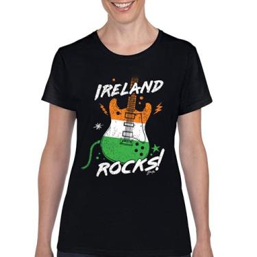 Imagem de Camiseta feminina Ireland Rocks Guitar Flag St Patrick's Day Shamrock Groove Vibe Pub Celtic Rock and Roll Clove, Preto, P