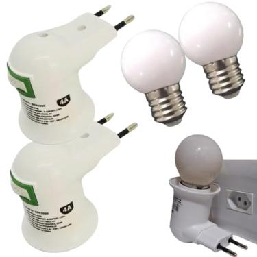 Imagem de Kit 2 Adaptadores de Tomada com Bocal E27 e Botão Liga/Desliga + 2 Lâmpadas Bolinha Branca Decorativa 15W 127V, Padrão Brasileiro