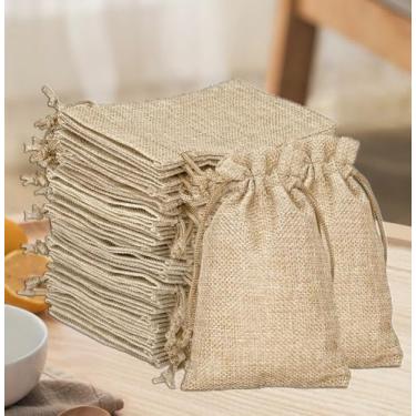 Imagem de 10 sacos de presente de serapilheira com cordão, bolsas de joias de linho premium, sacos de lembrancinhas de aniagem, bolsa de presente rústica para lembrancinhas de casamento, festa, aventura, Natal