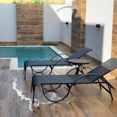 Imagem de Espreguiçadeira De Piscina Design Ondulada Alumínio E Tela -