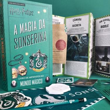 Imagem de Harry Potter - A Magia da Sonserina: Livro Oficial de Artefatos do Mundo Mágico (inclui itens colecionáveis e presentes para fãs de Harry Potter)