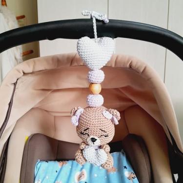Imagem de Móbile Montessoriano de Amigurumi para Carrinho de Bebê (artesanal) (Ursa)