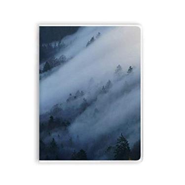 Imagem de Diário de capa macia com estampa de neblina, nuvens e montanha