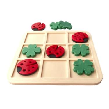 Imagem de Jogo da Velha Joana Temático Com Tabuleiro e Peças de Trevos e Joaninhas Produzido Em PLA Biodegradável por Impressão 3d