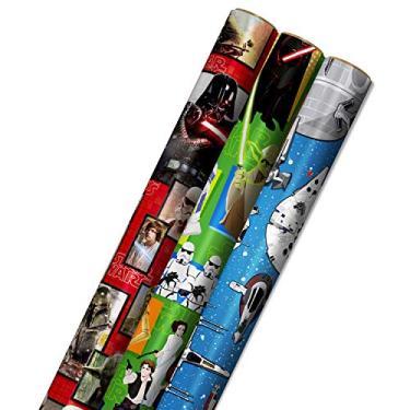Imagem de Hallmark Papel de embrulho Star Wars com linhas de corte no verso (pacote com 3: 1,5 m²) com Yoda, Darth Vader, Chewbacca, R2-D2, C-3PO, Stormtroopers, X-Wing, Millennium Falcon
