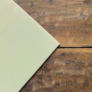 Imagem de Folha de EVA Evamax Eva Amarelo Bebê 4mm Lisa Macia e Flexível 40x48cm Pacote com 05 Unidades Amarelo
