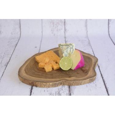 Imagem de Tábua de frios In natura e com óleo mineral fatia de bolacha - La Tabl