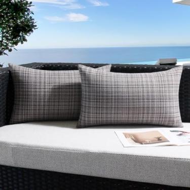 Imagem de UGASA Capas de almofada impermeáveis para ambientes externos, pacote com 2 fronhas resistentes à água para pátio, textura de tecido de verão, decorativas, para jardim, varanda, quintal, barraca, 30 x