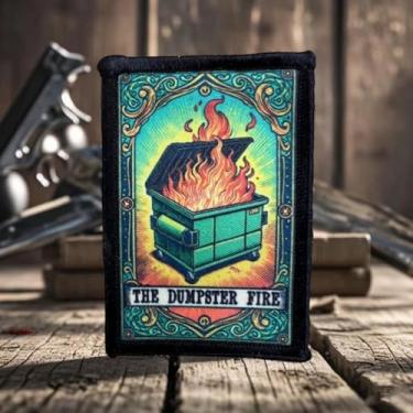 Imagem de Patch de cartas de tarô The Dumpster Fire, adesivos de gancho e laço, apliques de remendo de moral militar tático engraçado para mochilas, chapéus de caminhoneiro, lancheiras, coletes, jaquetas
