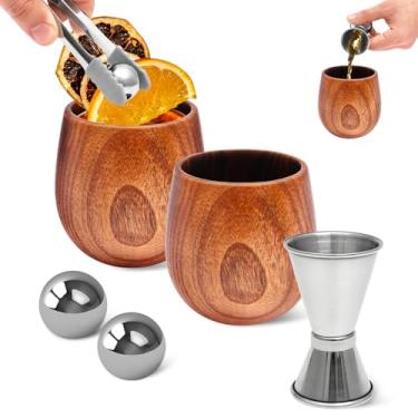 Imagem de Tcwhniev Conjunto de 2 copos de uísque de madeira, copo de bourbon de madeira carbonizada, presentes de copo de bourbon à moda antiga feitos à mão para homens, pai ou irmão, dia dos pais, aniversário