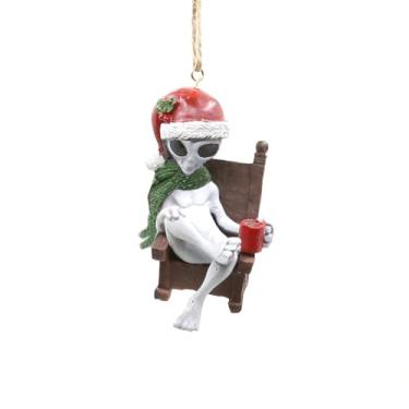 Imagem de Bella Haus Christmas Shoppe Andre The Alien com enfeite de chapéu de Papai Noel e cachecol | Decoração de férias extraterrestres peculiares | Decoração festiva de resina para árvore de Natal
