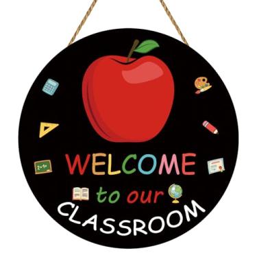 Imagem de YUNKKIN Placa de boas-vindas para decoração de porta de sala de aula, decoração de parede de maçã, guirlanda de madeira para o primeiro dia de aula, quadro de avisos, suprimentos para professores