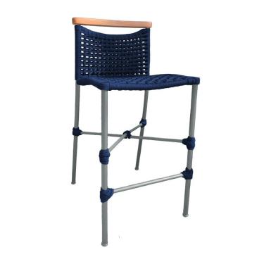 Imagem de Banqueta Em Corda Náutica Base Em Alumínio Cinza Com Detalhe Em Madeira Azul Marinho Azul