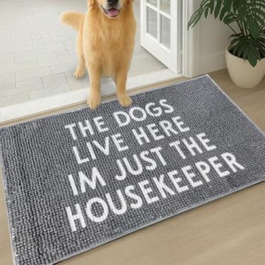 Imagem de Muddy Mat Tapete de microfibra absorvente, tapete de chenille lavável antiderrapante - The Dogs Live Here I'm Just The Housekeeper Tapete engraçado de boas-vindas para animais de estimação interno e