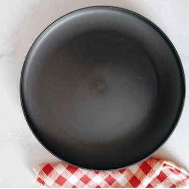 Imagem de Jogo de Pratos de Plástico – Opções de 4 ou 6 Peças, Resistente Empilhável Reutilizável, Ideal para Refeições Domésticas e Piqueniques (kit 4 pratos pretos)