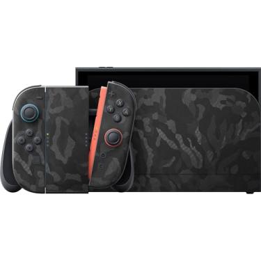 Imagem de Razer Capa de console para Nintendo Switch 2: envoltório completo - vinil fundido premium 3M - resistente a arranhões - designs e acabamentos exclusivos - fácil aplicação - camuflagem preta