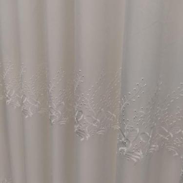 Imagem de Cortina Para Varão 2,60 De Altura 4 De largura Voil Bordada Com Forro 