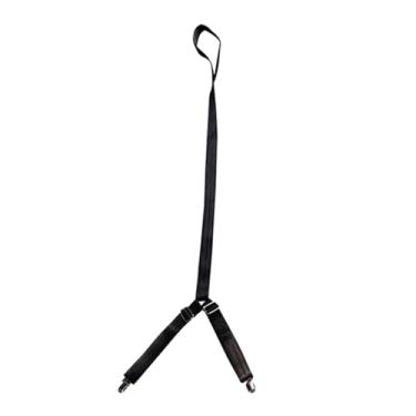 Imagem de Cinta Ajustável com Presilha Ajudando a utilizar Calças para Idosos,