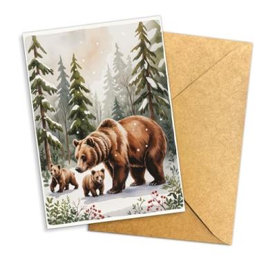 Imagem de (13,5 x 20,3 cm) Cartão de Natal Família de Ursos na Floresta de Inverno, Saudação de Férias Selvagens Aconchegante com Mamãe e Ursos Bebê na Neve, Cartão de Natal Inspirado na Natureza com Envelope