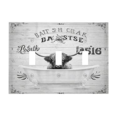 Imagem de Nadoabtm Placas decorativas engraçadas de vaca Highland na banheira, placa de parede de 3 gangues, capa de interruptor de luz tripla para painel de parede elétrico para decoração de quarto e banheiro