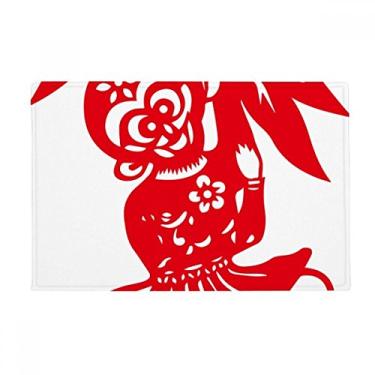 Imagem de DIYthinker Tapete de porta de banheiro com estampa de macaco chinês tradicional com flores e chão antiderrapante