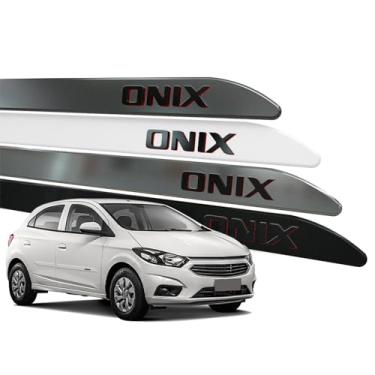 Imagem de Friso Lateral para Onix Hatch 2013 a 2025 Onix Plus Sedan 2020 a 2025 Grafia Vermelho Alto Relevo Red Line (FACÃO, CINZA GRAFITE)