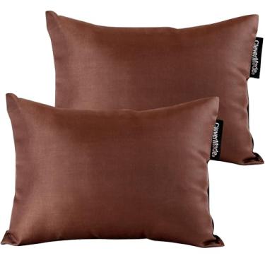 Imagem de CleverMade Almofada Tamarack para móveis de pátio; Almofada confortável e macia para ambientes externos com alça ajustável para caber na maioria das cadeiras dobráveis de madeira, pacote com 2, Mocha