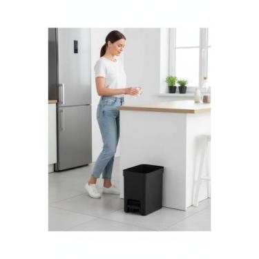 Imagem de Lixeira Pedal 6L Cozinha Banheiro Tampa Oculta Fosca - Congratulations