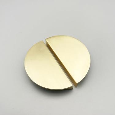 Imagem de Autuwintor Puxadores de gaveta de meia lua dourados, puxadores semicírculos, puxadores de gaveta de armário de centro a centro de 6 cm, alças de meia lua, puxador de borda de semicírculo, alça