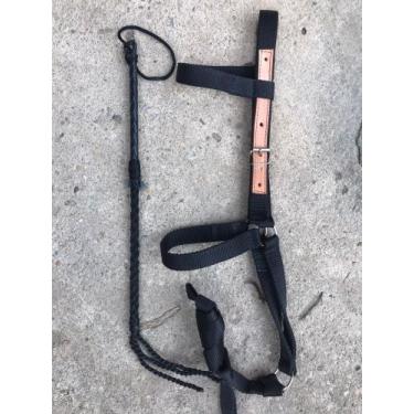 Imagem de Cabresto de Fita Preto com Detalhe em Couro e Tala Chicote Para Cavalo