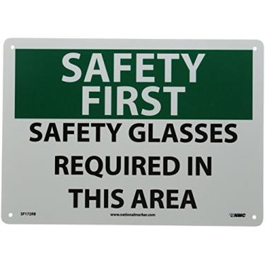 Imagem de National Marker SF172RB Placa "Safety First, Safety Glasses Required in This Area", plástico rígido, 25,4 cm x 35,5 cm