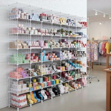 Imagem de Estante Balcão Expositor Aramado 56 Nichos