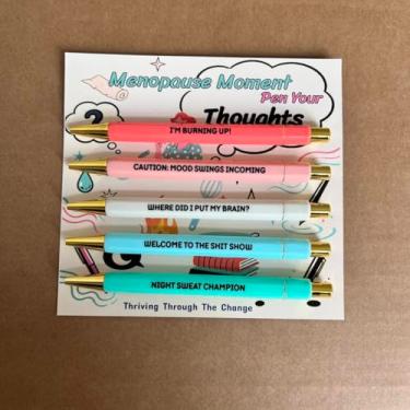 Imagem de Jxueych Conjunto de canetas de ansiedade hilariante – o presente peculiar perfeito para amigos e colegas de trabalho Laugh Away Stress Work Bestie Gifts (Menopause Moment)