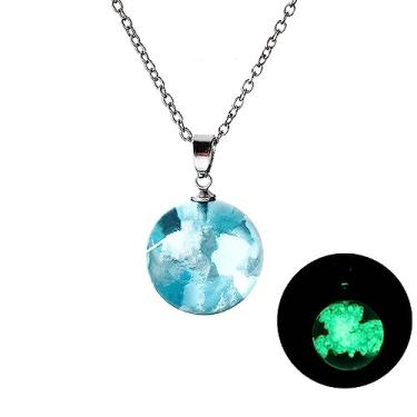 Imagem de RCHENGYANUIMA Colar com pingente de bola transparente de resina luminosa brilhante céu azul nuvem branca para mulheres e homens, joias engraçadas presentes, Zinco, Sem Pedra Preciosa