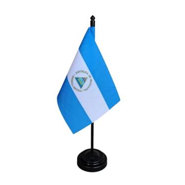 Imagem de Bandeira de Mesa Nicarágua, 26cm Altura Total, Face Única, Multicolorido, Base Plástica, Tecido Oxford, Decorativa, para Escritório, Eventos e Cerimônias