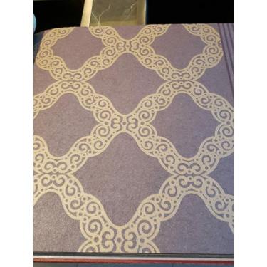 Imagem de Papel De Parede Vinilico Arabesco Dourado Com Fundo Roxo