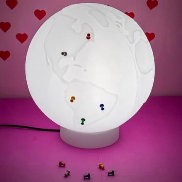 Imagem de Luminária Globo Terrestre com Pins Viagens Destinos Great Travel