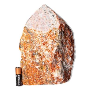 Imagem de Calcita Laranja Pedra Pé e Bico Serrado 3,6Kg 20cm Tipo B - Cristaisde
