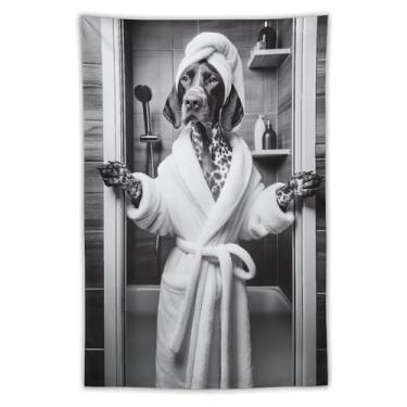 Imagem de Tapeçaria de chuveiro de cachorro em roupão preto branco cena de banheiro arte engraçada para animais de estimação decoração de casa alegre decoração de casa para banheiro, quarto, vibração alegre