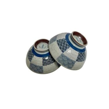 Imagem de Conjunto de tigela de arroz de cerâmica japonesa Mino Ware, padrão tradicional de tabuleiro de xadrez japonês, 12 cm de diâmetro x 6 cm de altura, conjunto de 22 onças fluidas, do Japão (azul