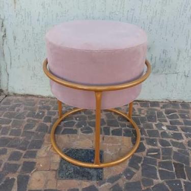 Imagem de Puff Banqueta Argola Industrial Estofado – Puff Redondo Moderno com Base em Metal(LISO ROSE)