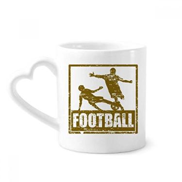 Imagem de Caneca de café de cerâmica para jogadores de futebol marrom copo de coração de vidro