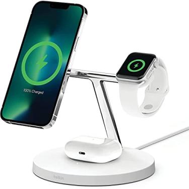 Imagem de Belkin Carregador sem fio BoostCharge PRO 3 em 1 com MagSafe para iPhone 13, iPhone 12 + Apple Watch + AirPods (carrega com agneticamente modelos iPhone 13 e iPhone 12 de até 15W), Branco, WIZ009myWH