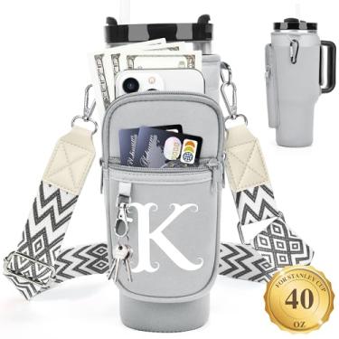 Imagem de LOKASS Suporte de garrafa de água personalizado com alça para acessórios Stanley Cup Tumbler de 1,134 g, bolsa de transporte inicial para garrafa de água com bolso para telefone, para mulheres, ideal