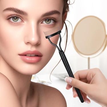 Imagem de 2 pincéis de rímel, pincéis de maquiagem, pente de cílios