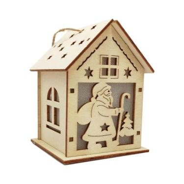 Imagem de Decorações De Natal Artesanais Em Madeira: Cabanas E Enfeites Festivos