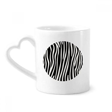 Imagem de Caneca de fundo com padrão de veias brancas e pretas caneca de café cerâmica copo de coração de vidro